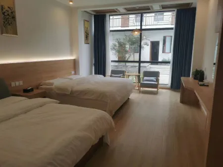 Yinchao Lanju Homestay Отели рядом с достопримечательностью «Liujiafan Ancient Dwellings»