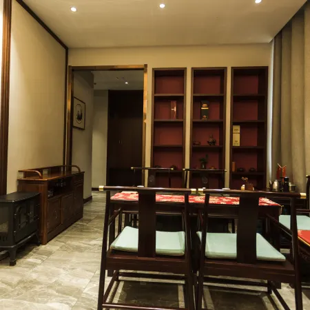 Longcheng Internationnal Hotel