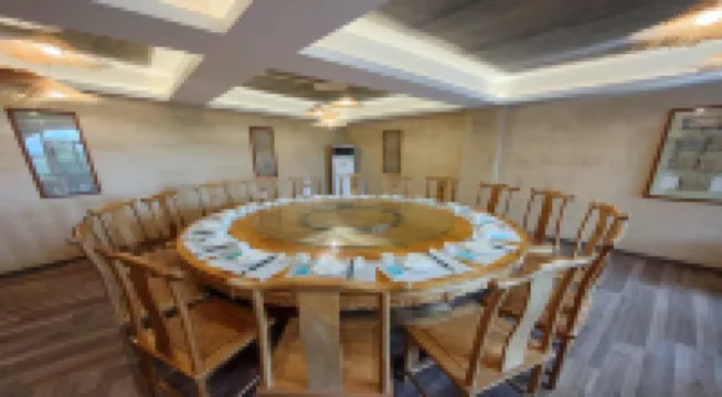 Xianning Banmu Dashan Chinese Inn