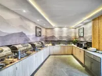 Porter New Century Hotel (Taizhou Jiaojiang Commercial Street)