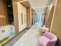 Youjia Homestay - خدمة نقل من وإلى المطار
