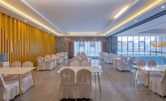 Gui Zhou Jun He Hotel