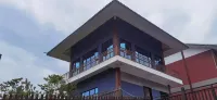 Nanzhuo Holiday Hotel