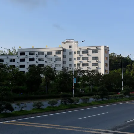 Guangning Yuyu Hotel