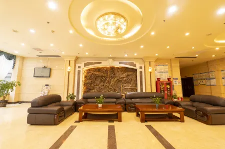 Bai Yun Hotel Отели рядом с достопримечательностью «Western Grand Gorge»