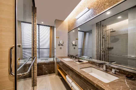 Jiasheng Jinling Hotel