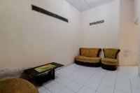 Omah Nggunung Cafe & Homestay Hotels in Semin