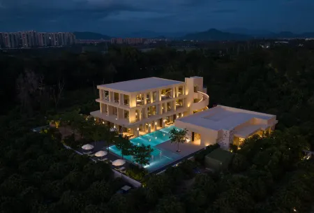 Ruoyi Roy (Sanya Haitang Bay Duty Free City) Отели рядом с достопримечательностью «Lover's Bridge»