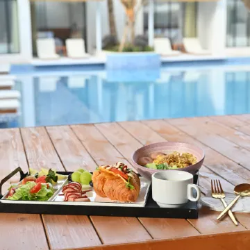 Luxury Wave‘s Home