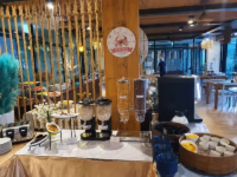 เดอะบีชรีสอร์ทแอนด์เรสซิเดนซ์ โรงแรมในอำเภอ ปะทิว