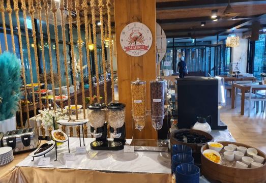 1. 더 비치 레지던..