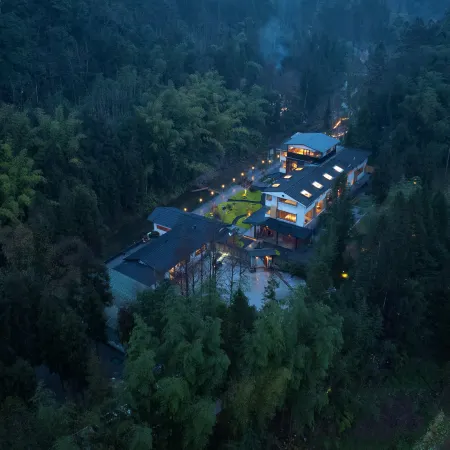 Huashuiwan Xiyuxi Hot Spring Homestay