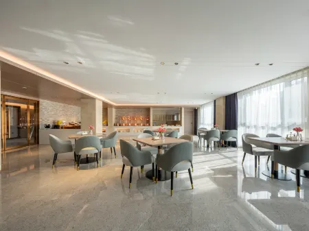 Lavande Hotel （Quzhou county government branch） Отели рядом с достопримечательностью «Чжэнцзэ Китайская больница»