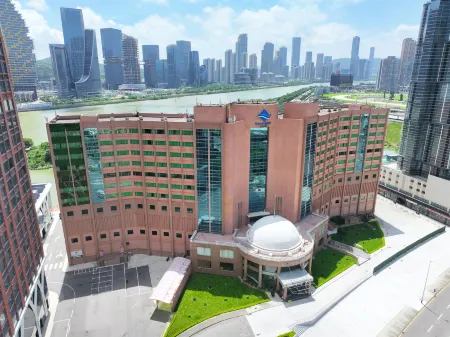 Pousada Marina Infante Macau Отели рядом с достопримечательностью «Парижская башня Макао»