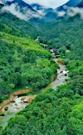 Gupo Mountain Third Sister Story Forest Hot Spring Travel Healing Resort Hotel Отели рядом с достопримечательностью «Shibashuiyuan Ecological Scenic Spot»