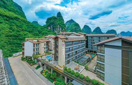 Xinru Art·Smart Parent-child Light Luxury Resort Hotel (Yangshuo Ubud Town Shili Gallery)