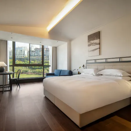 Hengxuan Hotel (Zhongxian Wanda Plaza)