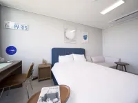 UH FLAT THE SONGDO Hotels near Technopark Station