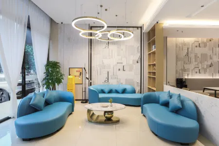 Huanman City Hotel (Sichuan University of Science & Engineering)