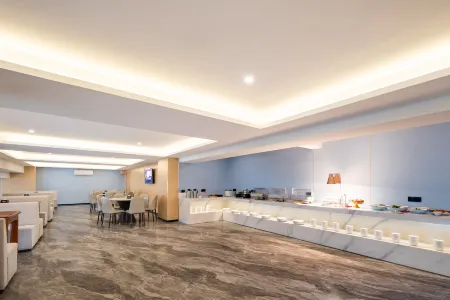 VX Hotel (Zhuanghe Huanghai Avenue)