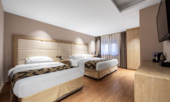 4. 루자상뤼 호텔 ..