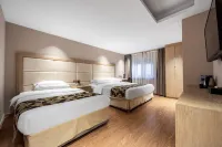 Homeinn Selected Hotel (Shanghai Lujiazui Area Oriental Pearl Tower Pucheng Road) Hotels near Laobaidu Riverside Greenland Chimney Plaza