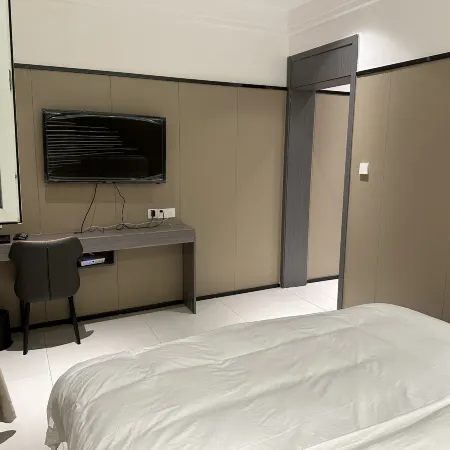 Lanyaju Homestay (Yining Airport)