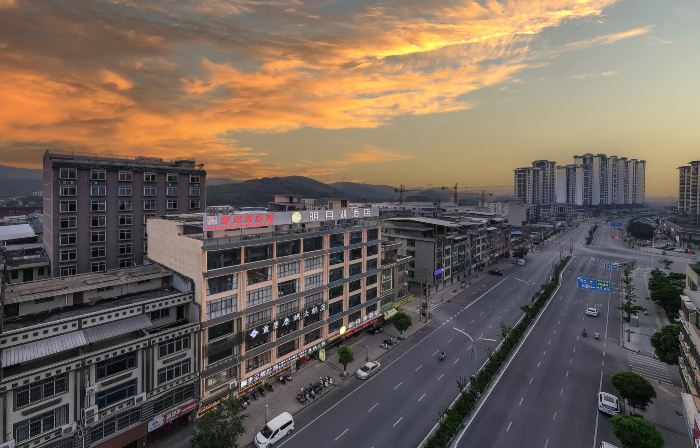 Mingyue Lake Hotel Long An