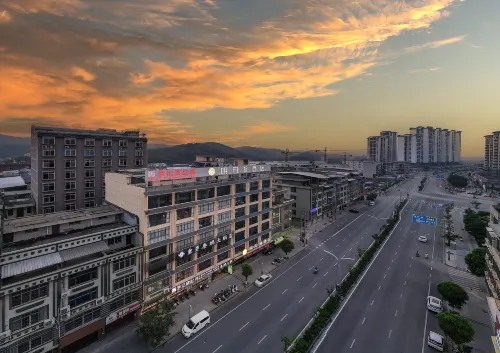 Mingyue Lake Hotel Long An Hotels in Long'an