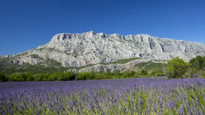 Campanile Aix EN Provence Est - Meyreuil Hotel di Fuveau