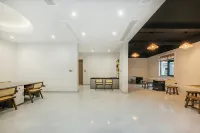 Cloud RAINBOW· Monet Garden · Stream Tracing Resort Homestay - sarapan