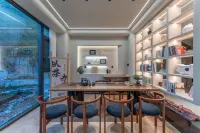 Dawn's Conjecture Wisdom B&B Hotel di Shennongjia