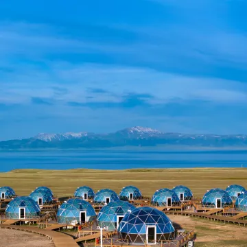 Sayram Lake Chaoke Glamping