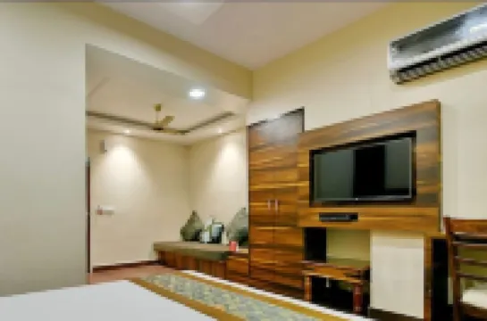 Hotel Rang Mahal Near Jaipur International Airport