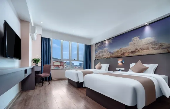 精通酒店（平南步行街中心廣場店）