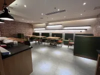 Elong Wanguo Hotel (Dalian Jinma Road Light Rail Station Store) - فطور