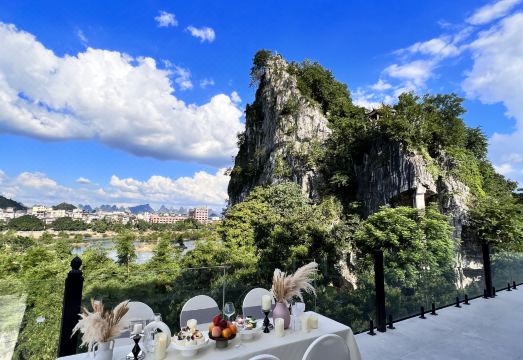 桂林伏波江景漓江边度假酒店（两江四湖象鼻山店）外景图