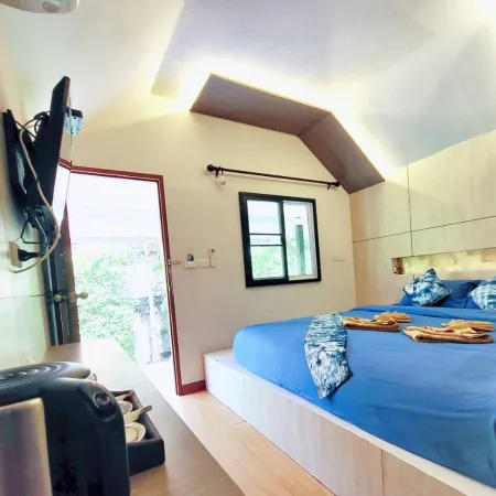 Charming Lipe Beach Resort