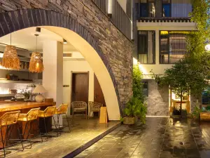 Top 14 Vacation Homes in Fenghuang
