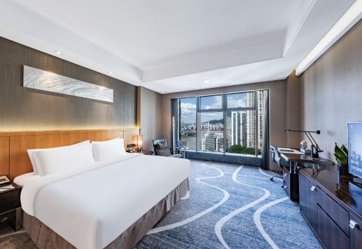 C 플라자 호텔 전경