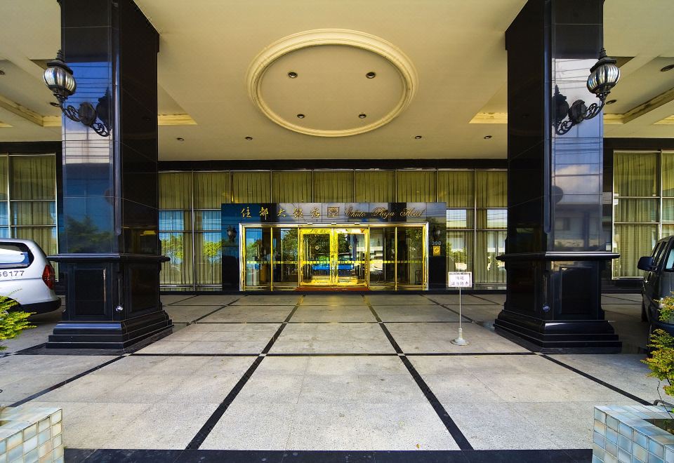 hotel overview picture