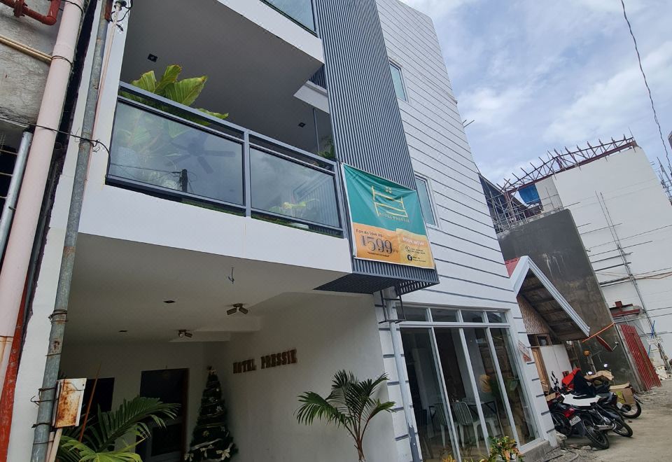 Hotel Pressie by SMS Hospitality