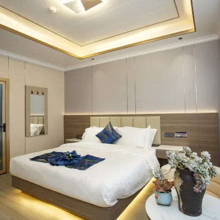 Bokewan Hotel (Qujing North Station)