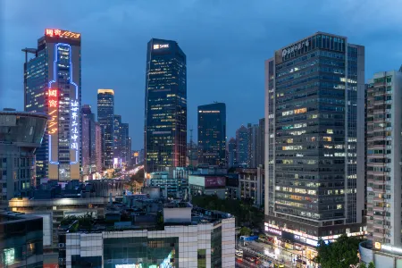 Guangzhou President Hotel (Guangzhou Sports Center Taikoo Hui)