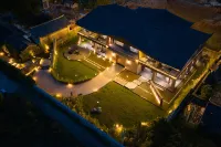 Fragrance Hotel