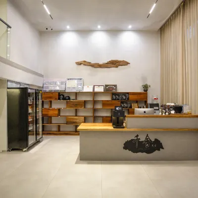 Xianju Qianshe B&B Hotels near Xianju White Pagoda Artificial Lake