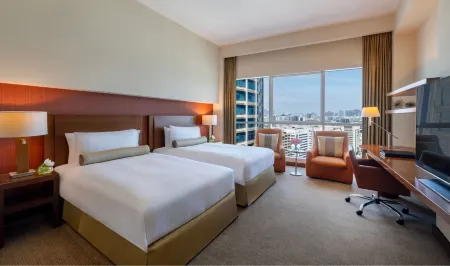 Grand Millennium Al Wahda Hotel and Executive Apartments Abu Dhabi Отели рядом с достопримечательностью «Al Kasir»