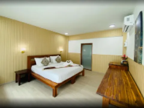 Andaman Beach Resort by Zodiac โรงแรมในเกาะหลีเป๊ะ