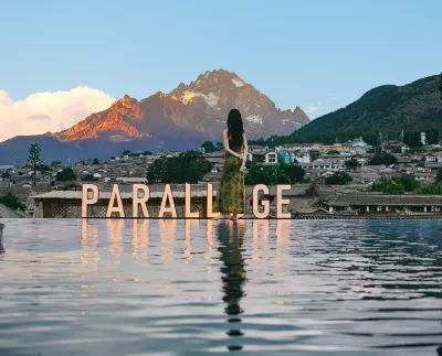PARALLOGE HOTEL Hotels near Square Market