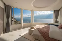 Dali · Listening to the Sea｜Above Erhai Aerial Garden Seaview Resort Hotel (Erhai Branch)